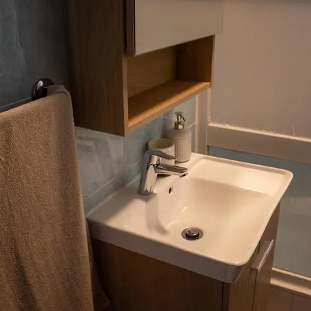Apartamento Tranquilo En * 리스본