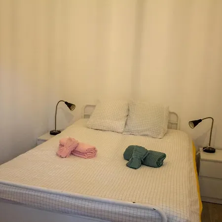 Apartamento Tranquilo En 아파트 *